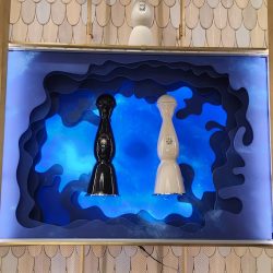 CLASE AZUL EXHIBIDOR COSMOS