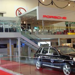 PORCHE AUTO EXPO 2008, ACERO AL CARBON, INOXIDABLE, ALUMINIO Y CRISTAL